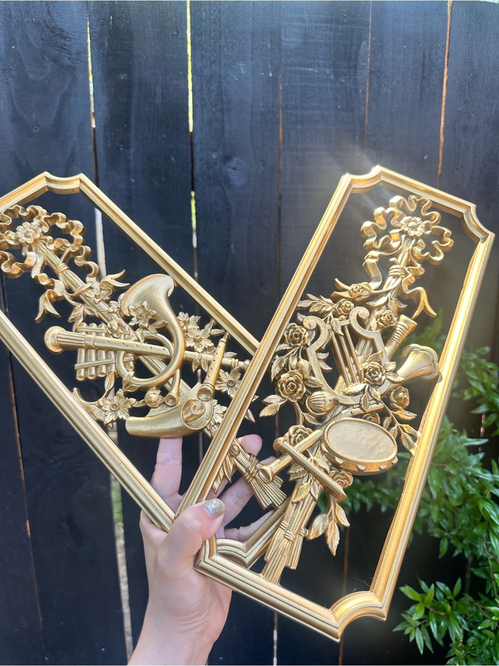 Gold Decorative Musical Motif Wall Plaque - Elegant Home Wall Decor